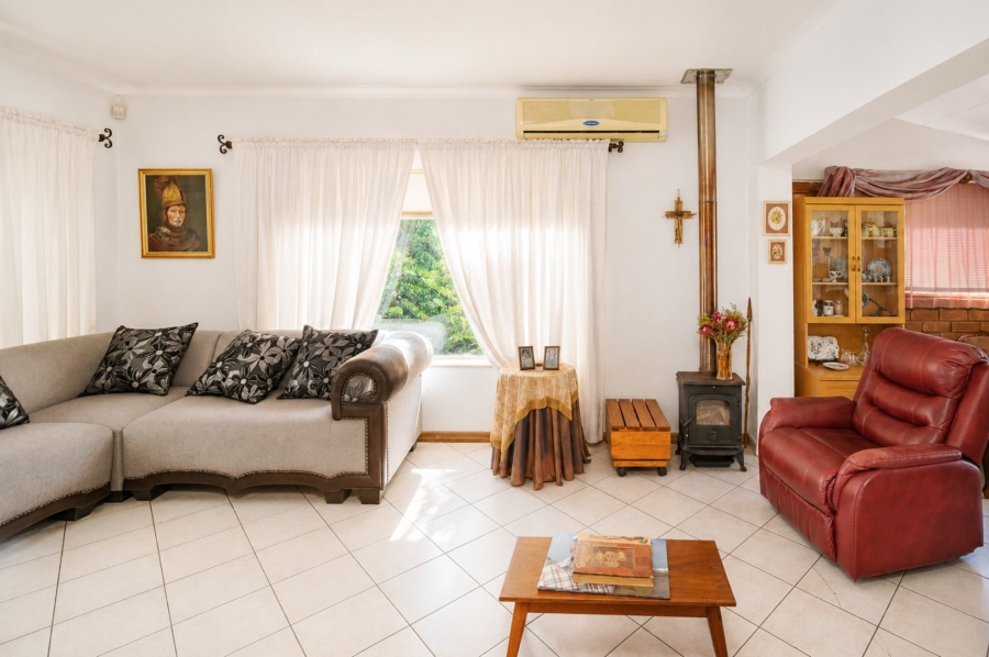 3 Bedroom Property for Sale in Ifafi North West